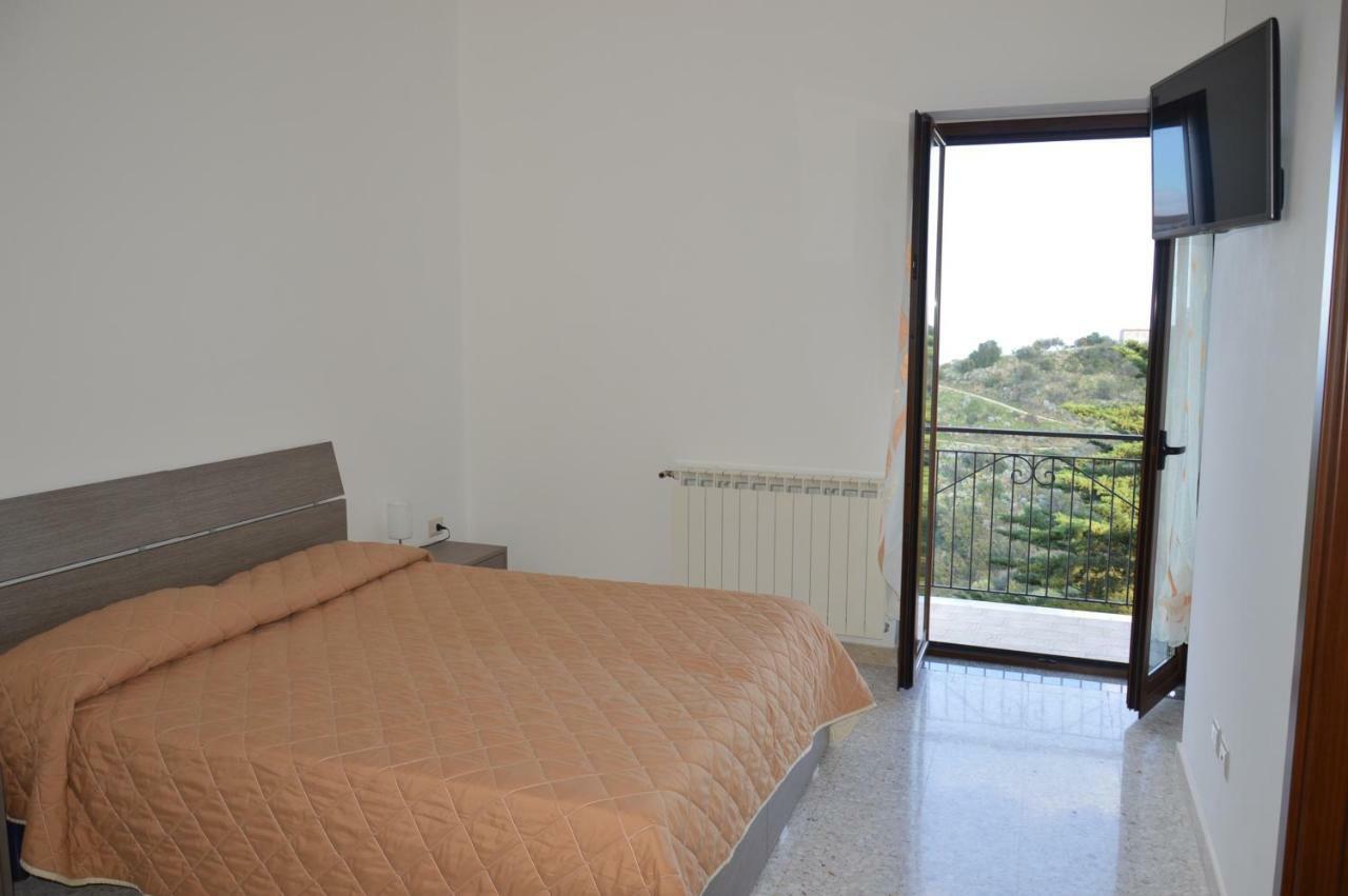 B&B Incantevole Vicolo Piraino Exterior foto